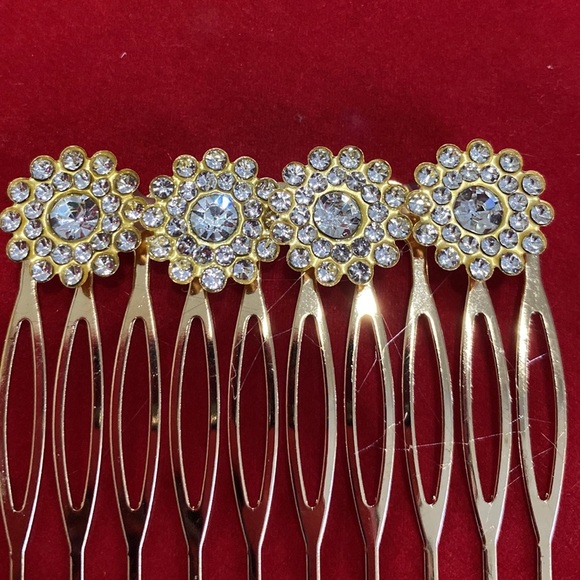 Hair Combs Set Of 2 Gold Tone Flower Rhinestones 2” - Picture 3 of 5